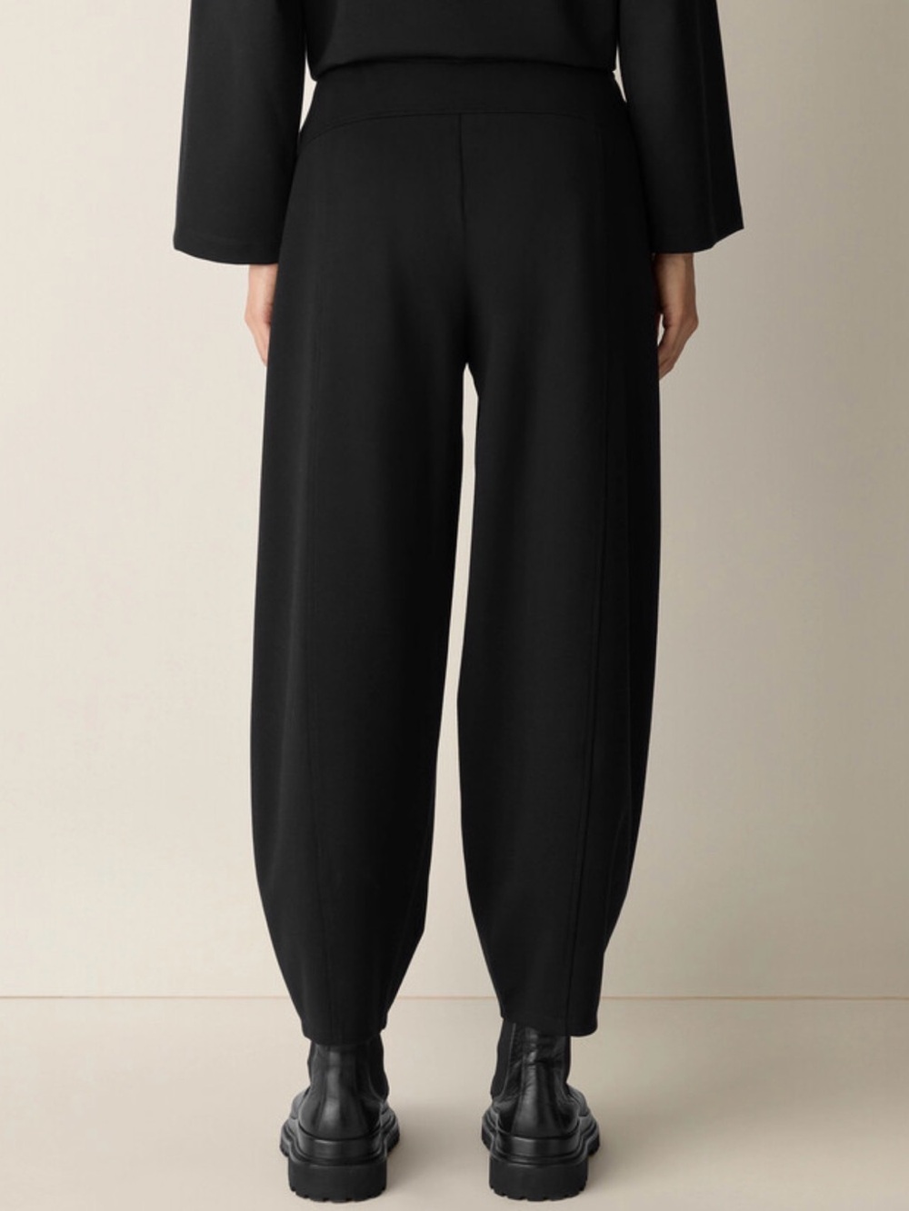 Washable Flex Ponte Curved Lantern Pant
